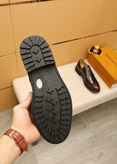 Picture of Louis Vuitton Shoes _SKU2241155SZ38-4413700